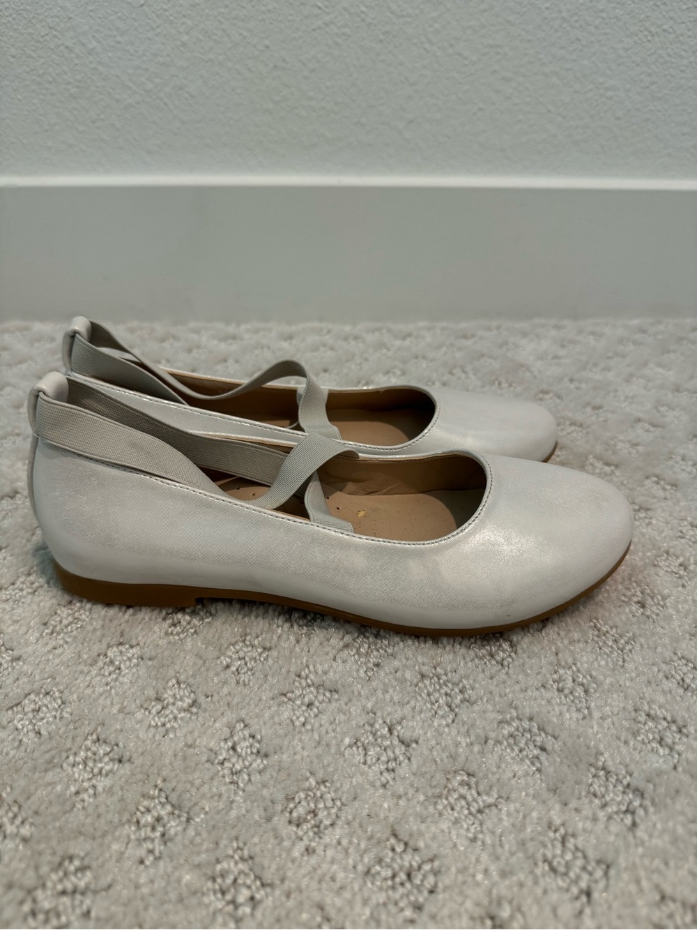 La Perla Ivory Elastic-Strap Ballet Flats Size 33 European Size 1 kids